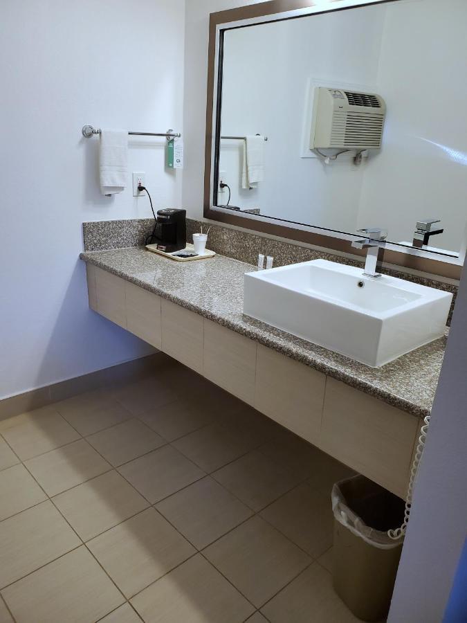 Exchange Club Motel Битти Экстерьер фото