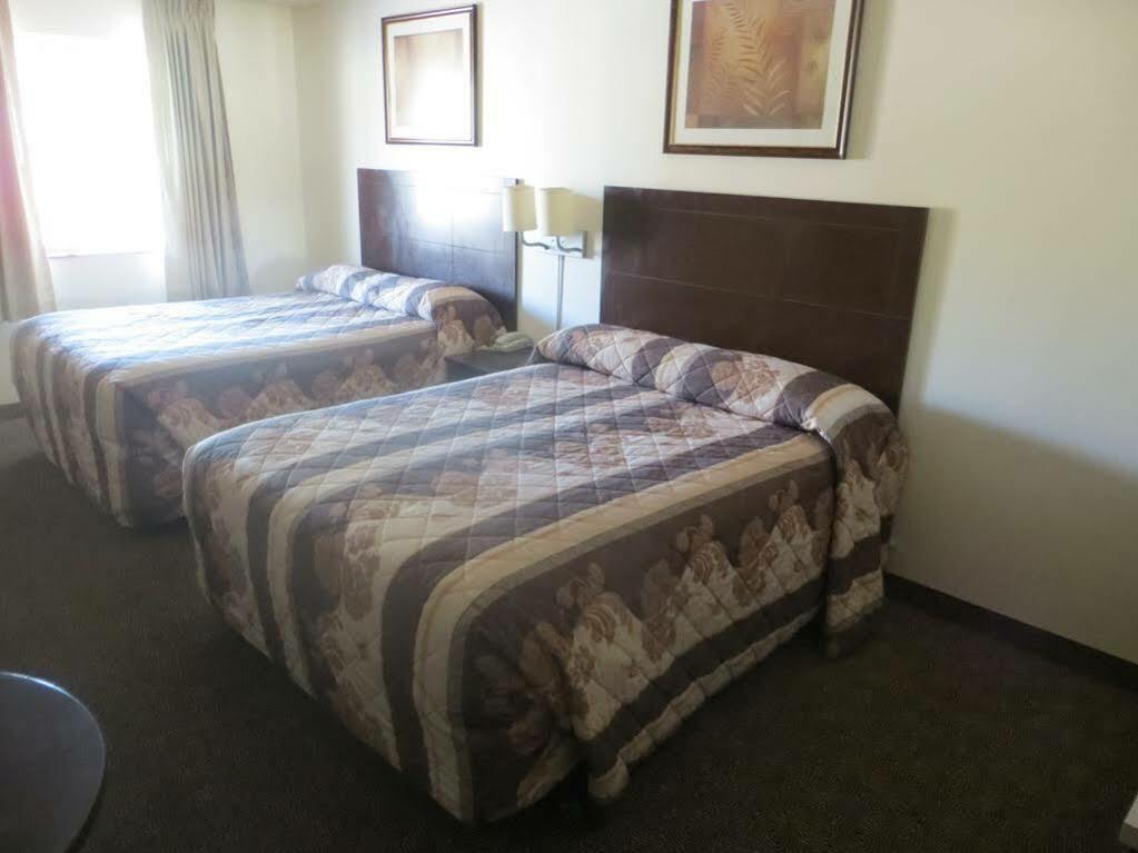 Exchange Club Motel Битти Экстерьер фото